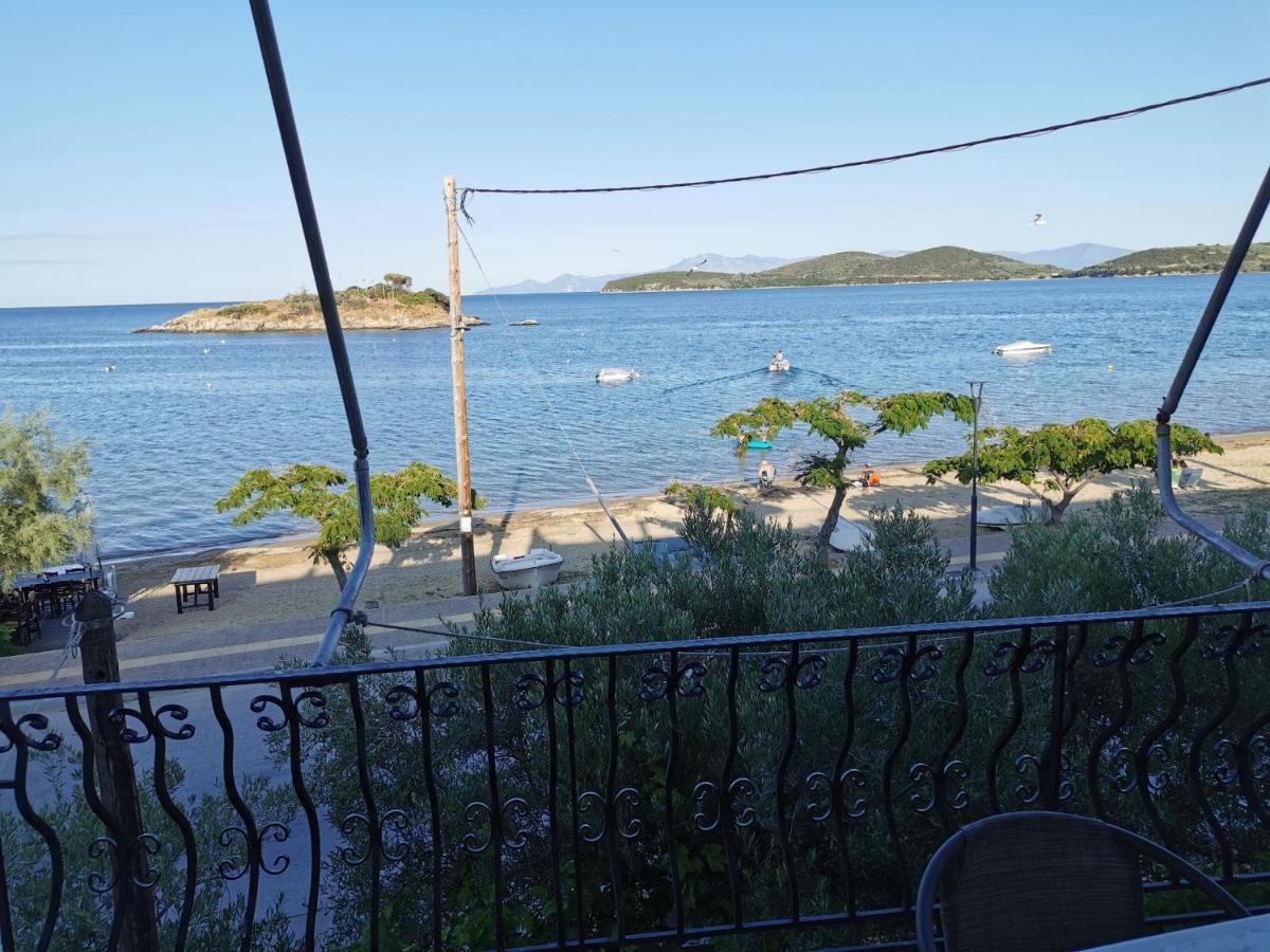Villa Tasos Néa Péramos Esterno foto