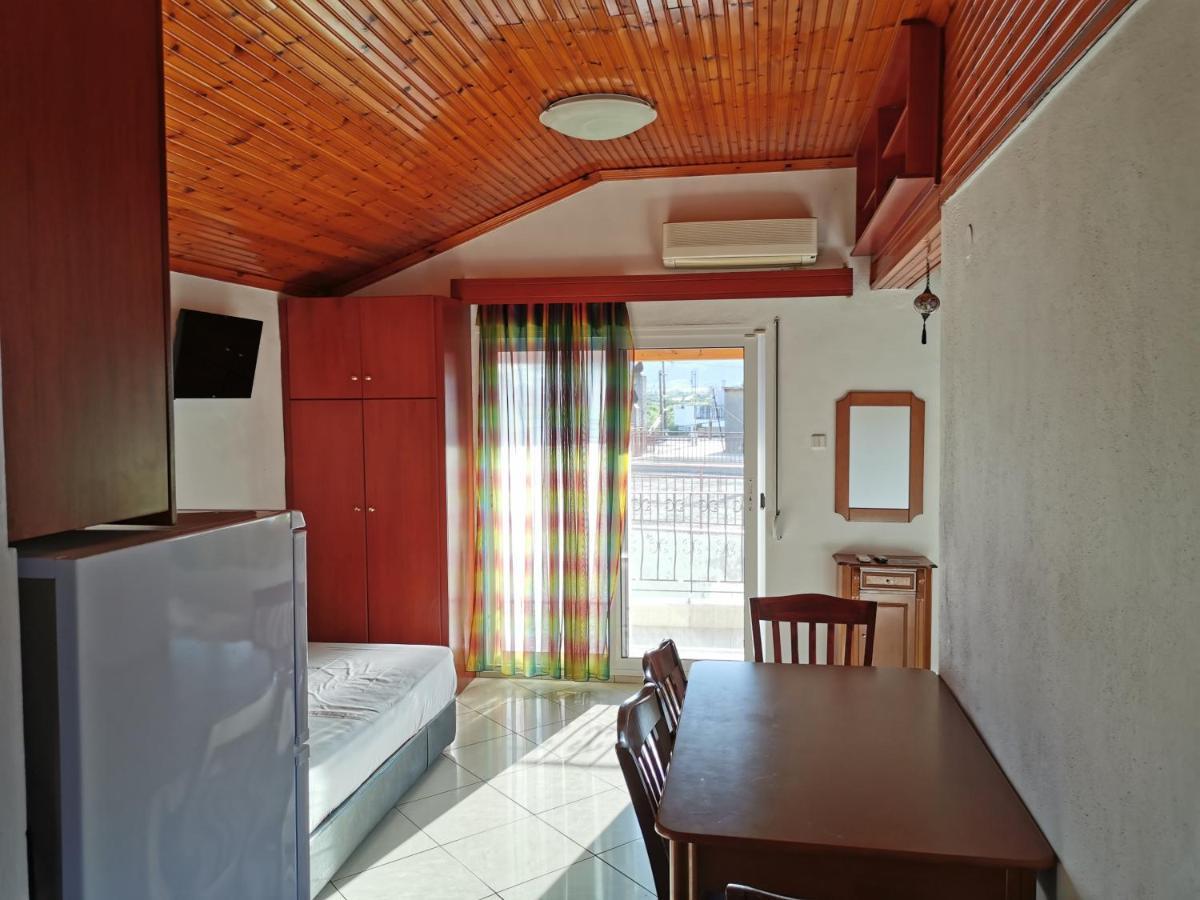 Villa Tasos Néa Péramos Esterno foto