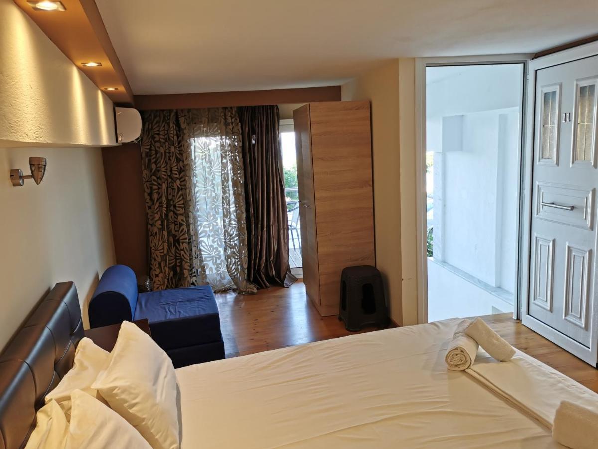 Villa Tasos Néa Péramos Esterno foto